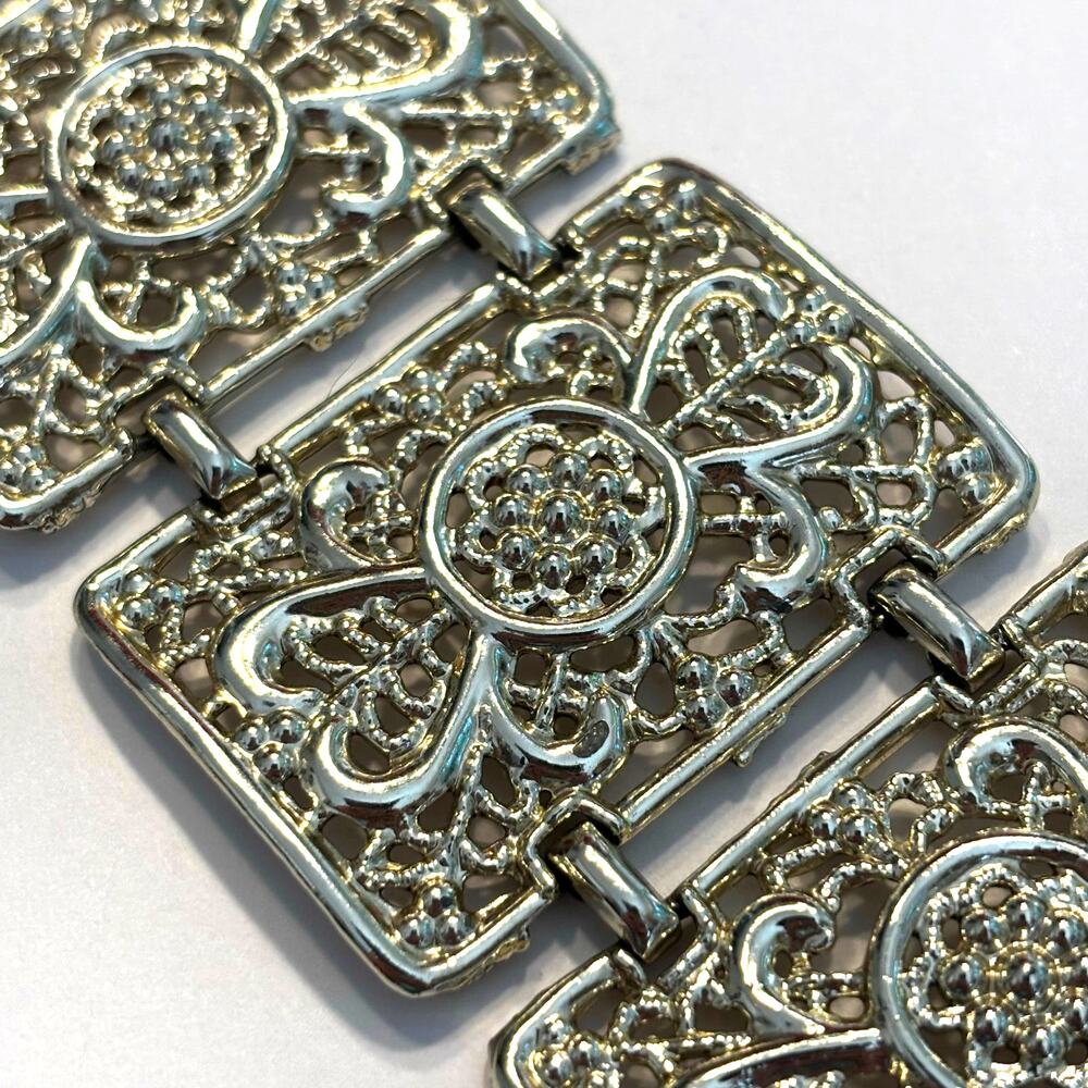 Vintage 1970's bracelet wide silvertone filigree panels mod chunky chain link